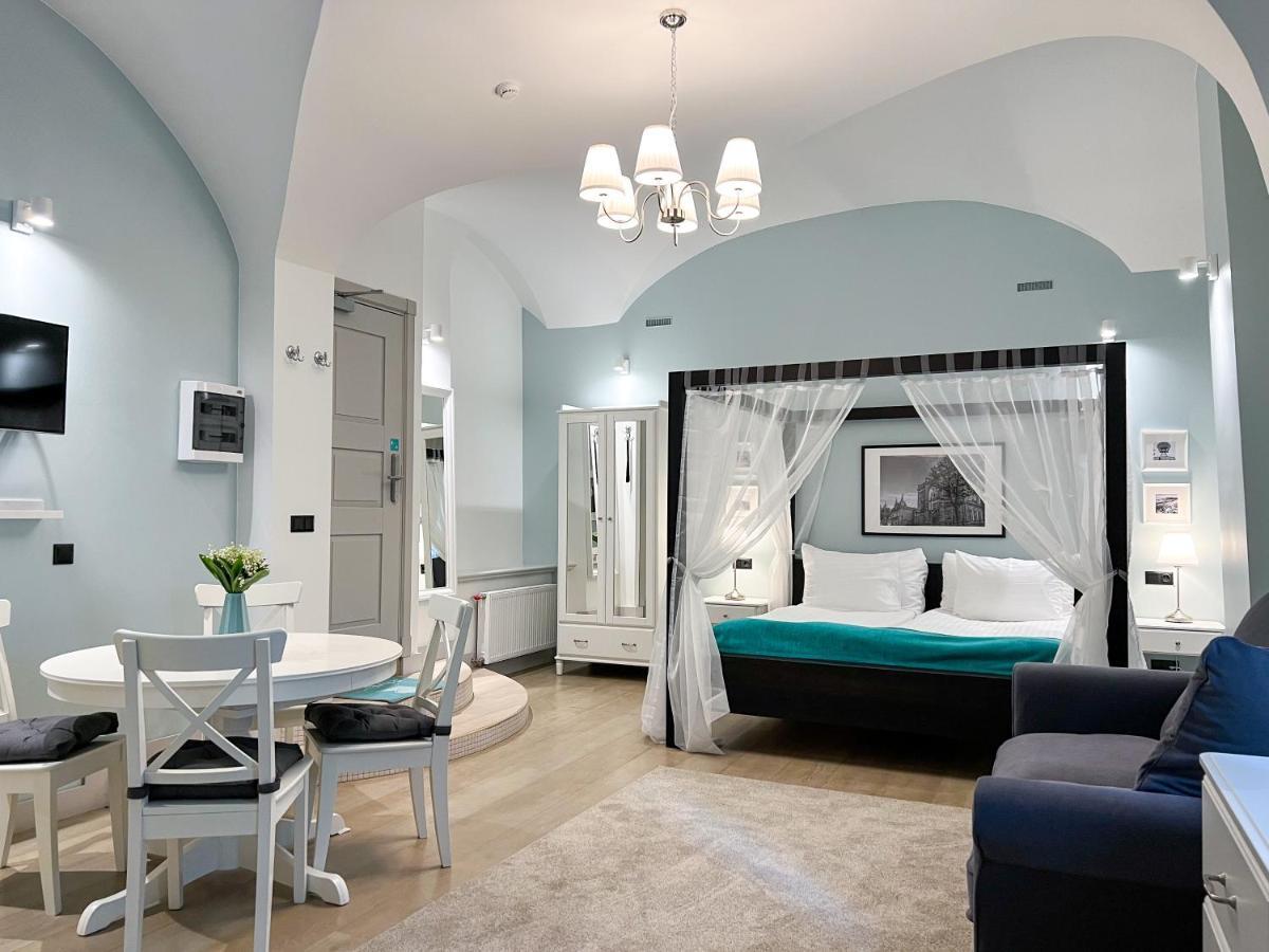 Revelton Suites Riga Esterno foto