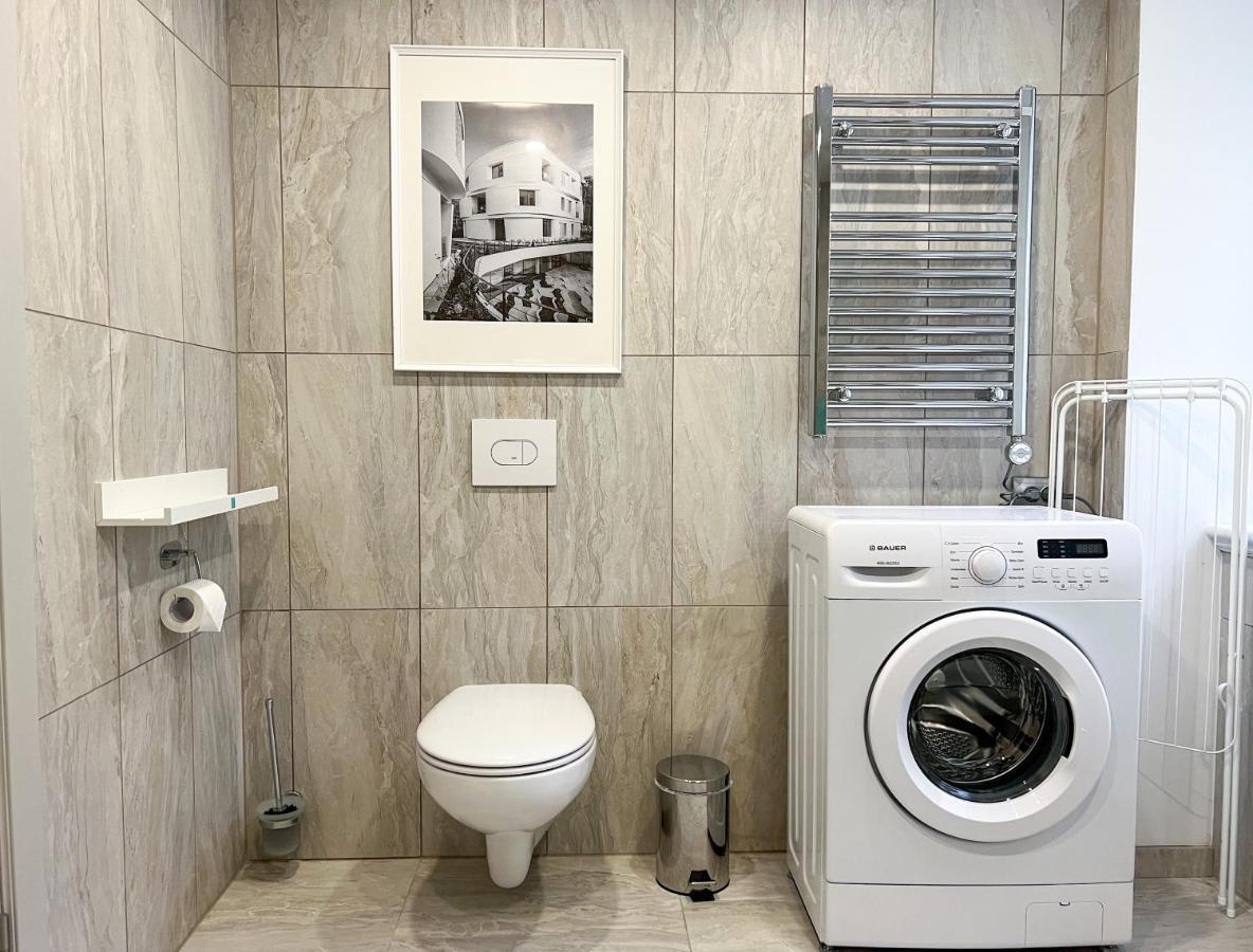 Revelton Suites Riga Esterno foto